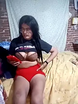 Snapshot of yovana13 chatting on November 2025 10:41:02 PM yovana13 online show from November 2025 10:41:02 PM