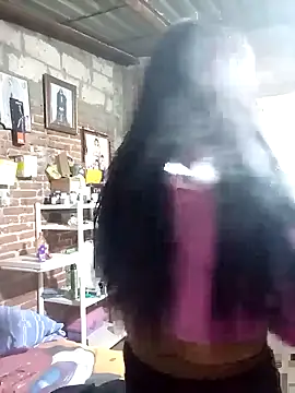 Snapshot of yovana13 chatting on November 2025 06:25:01 AM yovana13 online show from November 2025 06:25:01 AM