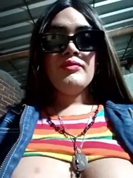 Snapshot of yovana13 chatting on December 2025 11:31:02 PM yovana13 online show from December 2025 11:31:02 PM