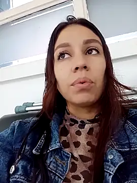 Luci And Sofi online show from February 2026 11:55:02 AM