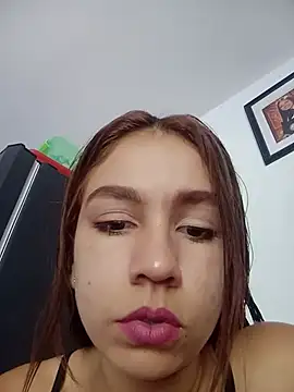 Snapshot of Luci_And_Sofi chatting on May 2026 03:40:01 PM Luci And Sofi online show from May 2026 03:40:01 PM