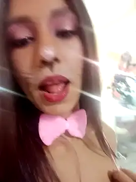 Luci And Sofi online show from October 2025 05:10:02 PM