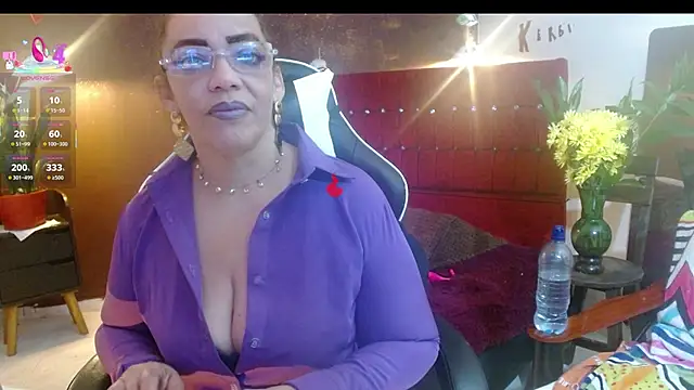 Snapshot of PervertedMature chatting on October 2025 09:27:02 PM PervertedMature online show from October 2025 09:27:02 PM