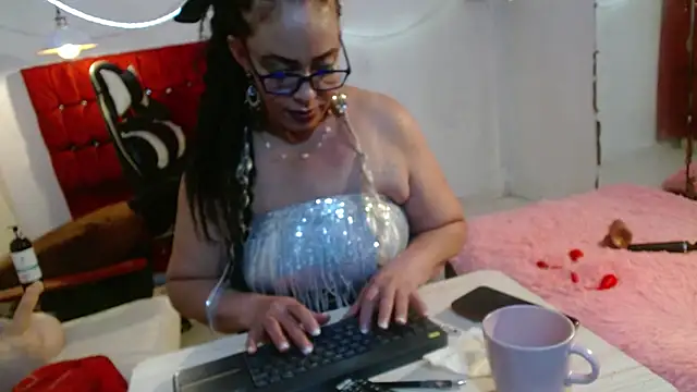PervertedMature online show from June 2026 05:23:01 AM