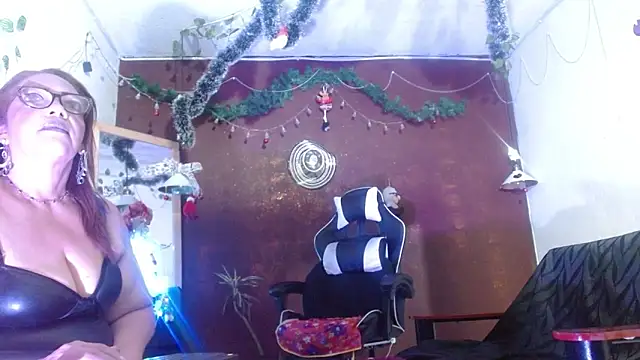 PervertedMature online show from November 2025 09:10:02 AM