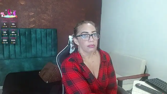 Snapshot of PervertedMature chatting on September 2025 09:31:01 AM PervertedMature online show from September 2025 09:31:01 AM