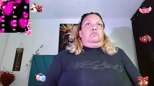 Snapshot of Dubraska1 chatting on November 2025 08:02:01 PM Dubraska1 online show from November 2025 08:02:01 PM