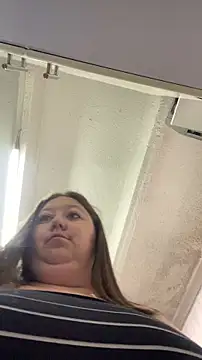 Chloee ep online show from April 2026 01:02:01 PM