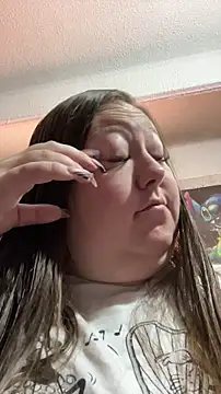 Chloee ep online show from December 2025 05:04:02 PM