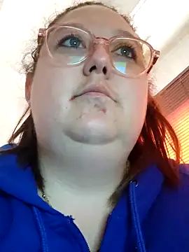 Chloee ep online show from February 2025 03:05:01 PM