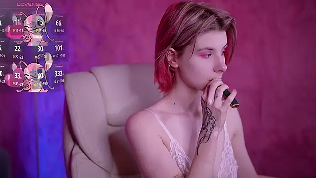 HaylaAmber online show from February 2025 08:10:01 PM