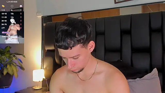 JadeSmiith  online show from October 2025 10:55:01 PM