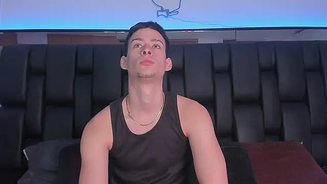 JadeSmiith  online show from February 2025 10:04:02 PM