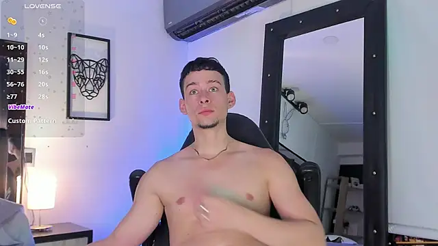 JadeSmiith  online show from March 2025 10:54:01 PM