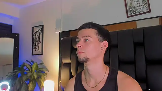 JadeSmiith  online show from September 2025 10:17:02 PM