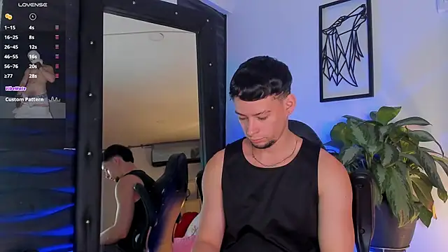 Snapshot of JadeSmiith_ chatting on November 2025 10:57:01 PM JadeSmiith online show from November 2025 10:57:01 PM