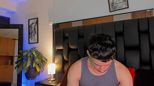 JadeSmiith  online show from October 2025 10:31:02 PM