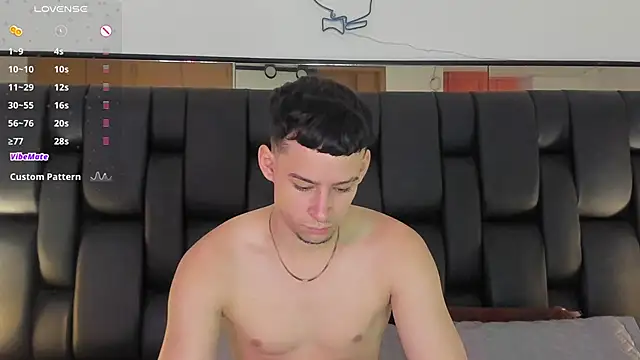 Snapshot of JadeSmiith_ chatting on February 2025 09:47:02 PM JadeSmiith online show from February 2025 09:47:02 PM