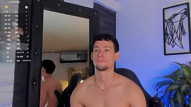 Snapshot of JadeSmiith_ chatting on October 2025 10:33:02 PM JadeSmiith online show from October 2025 10:33:02 PM