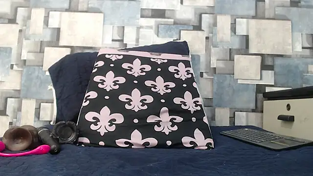 violeta cute18 online show from November 2025 07:25:01 PM