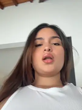 Snapshot of Sarasweet_sex chatting on May 2026 04:51:02 PM Sarasweet sex online show from May 2026 04:51:02 PM