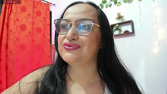 Gia Nahomi online show from January 2026 10:48:02 PM