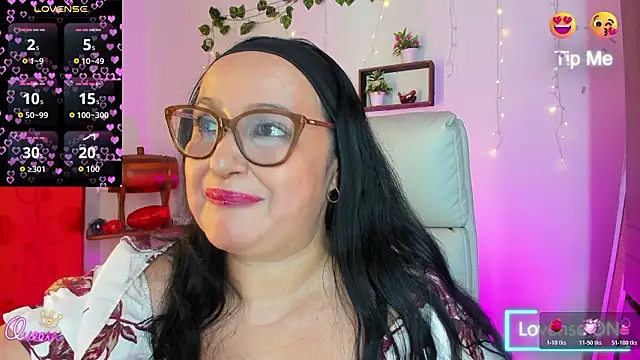 Gia Nahomi online show from March 2026 11:17:01 PM