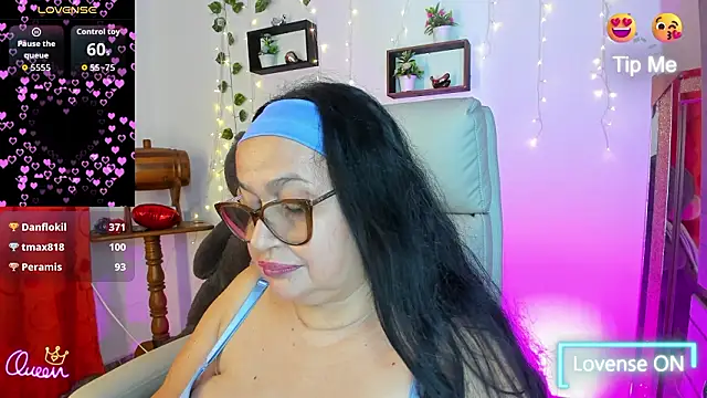 Gia Nahomi online show from March 2026 08:19:01 AM