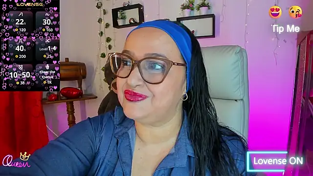 Gia Nahomi online show from March 2026 10:47:02 PM