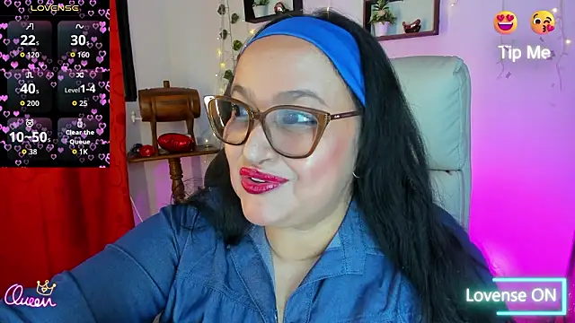 Gia Nahomi online show from March 2026 09:49:01 PM