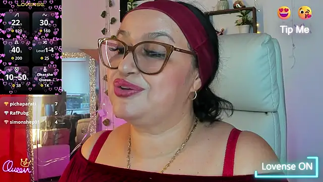 Gia Nahomi online show from May 2026 11:25:04 PM