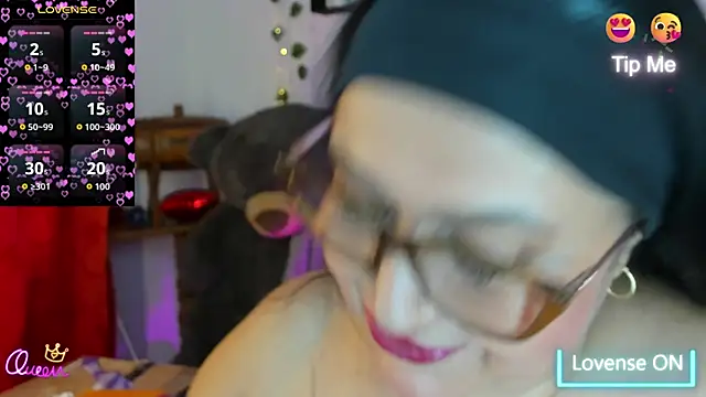 Gia Nahomi online show from May 2026 10:13:02 PM