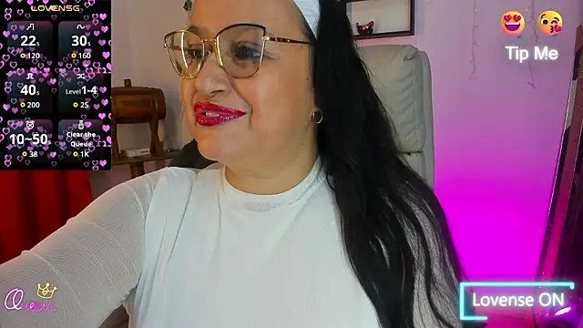 Gia Nahomi online show from February 2026 10:40:02 PM