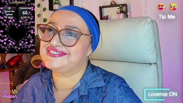 Gia Nahomi online show from May 2026 10:46:01 PM