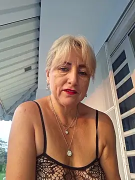 almaluna7 online show from March 2026 10:31:02 PM