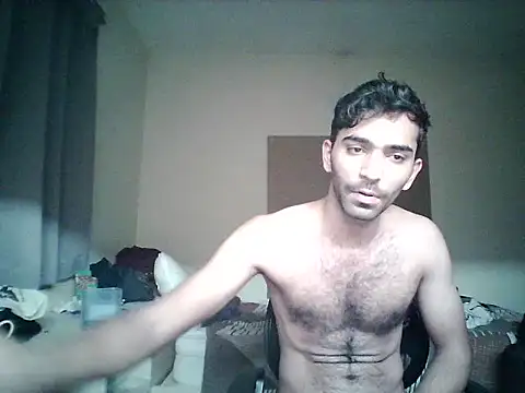 Snapshot of loganwollf chatting on December 2025 01:30:02 AM loganwollf online show from December 2025 01:30:02 AM