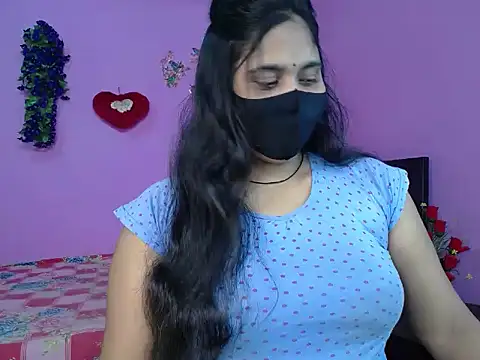 Hot Maleka online show from April 2026 04:42:02 PM