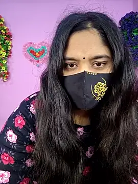 Hot Maleka online show from December 2025 01:22:01 AM