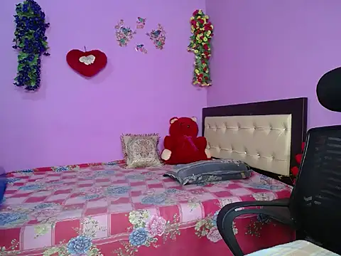 Hot Maleka online show from April 2026 04:41:02 PM