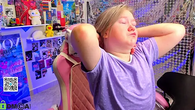 Sara Robinson online show from April 2026 03:24:02 AM