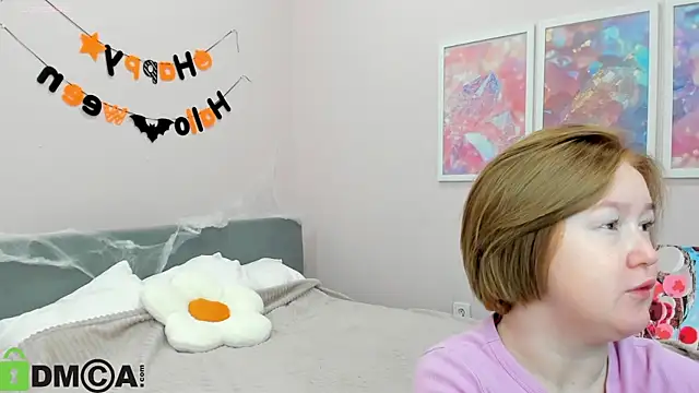 Sara Robinson online show from November 2025 02:17:02 AM