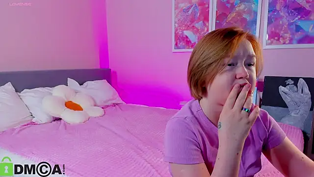 Sara Robinson online show from November 2025 02:59:01 AM