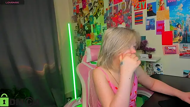 Sara Robinson online show from April 2026 02:29:02 AM