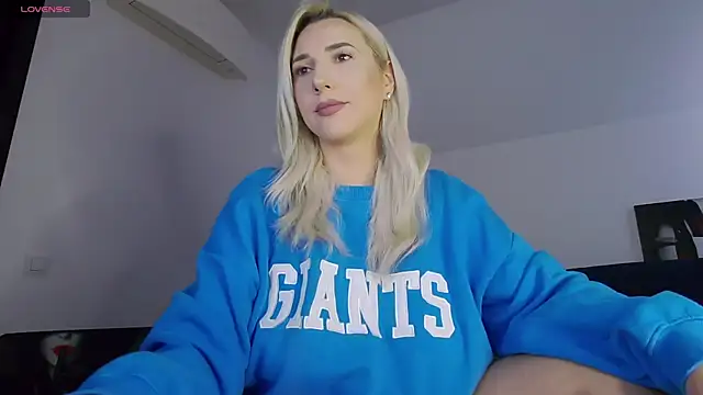 KhloeK online show from November 2025 10:19:02 AM