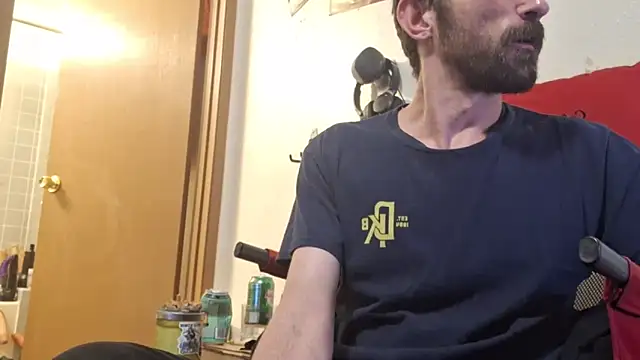 Snapshot of SlammyDjr chatting on July 2026 07:41:01 AM SlammyDjr online show from July 2026 07:41:01 AM