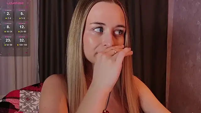 Snapshot of Tiffanyhunt chatting on January 2026 03:16:01 PM Tiffanyhunt online show from January 2026 03:16:01 PM