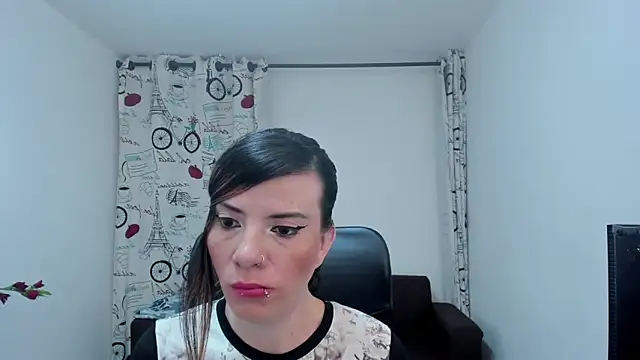 DanaaRey online show from October 2025 03:35:01 PM