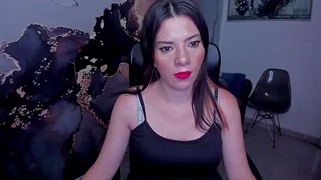 DanaaRey online show from December 2025 11:25:01 AM