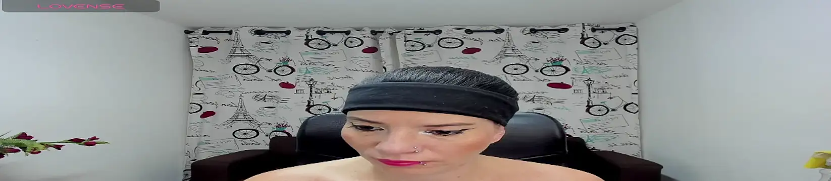 DanaaRey online show from October 2025 02:57:01 PM