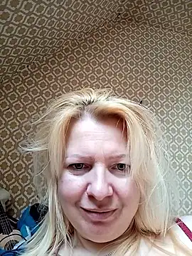 Lauri scherri online show from February 2026 01:01:02 PM